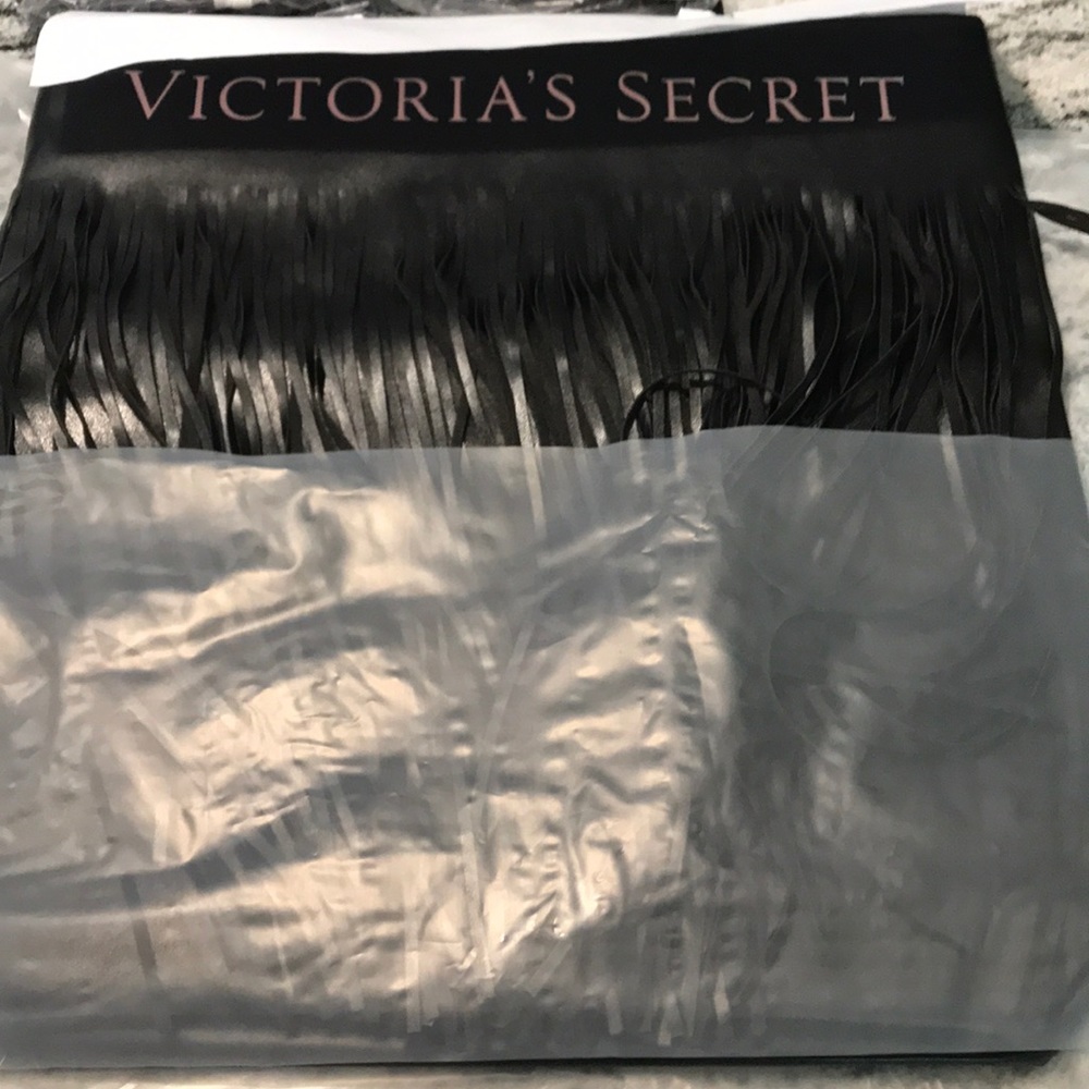 Victoria Secret Ruffle Tote Bag 💼 - Picture 2 of 4